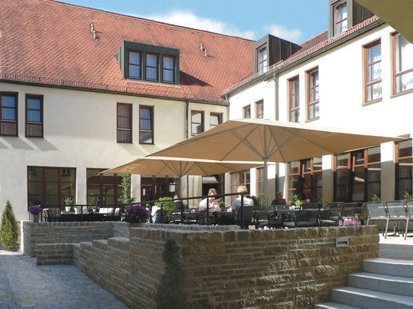 Hotel Lamm Höchberg Exterior foto